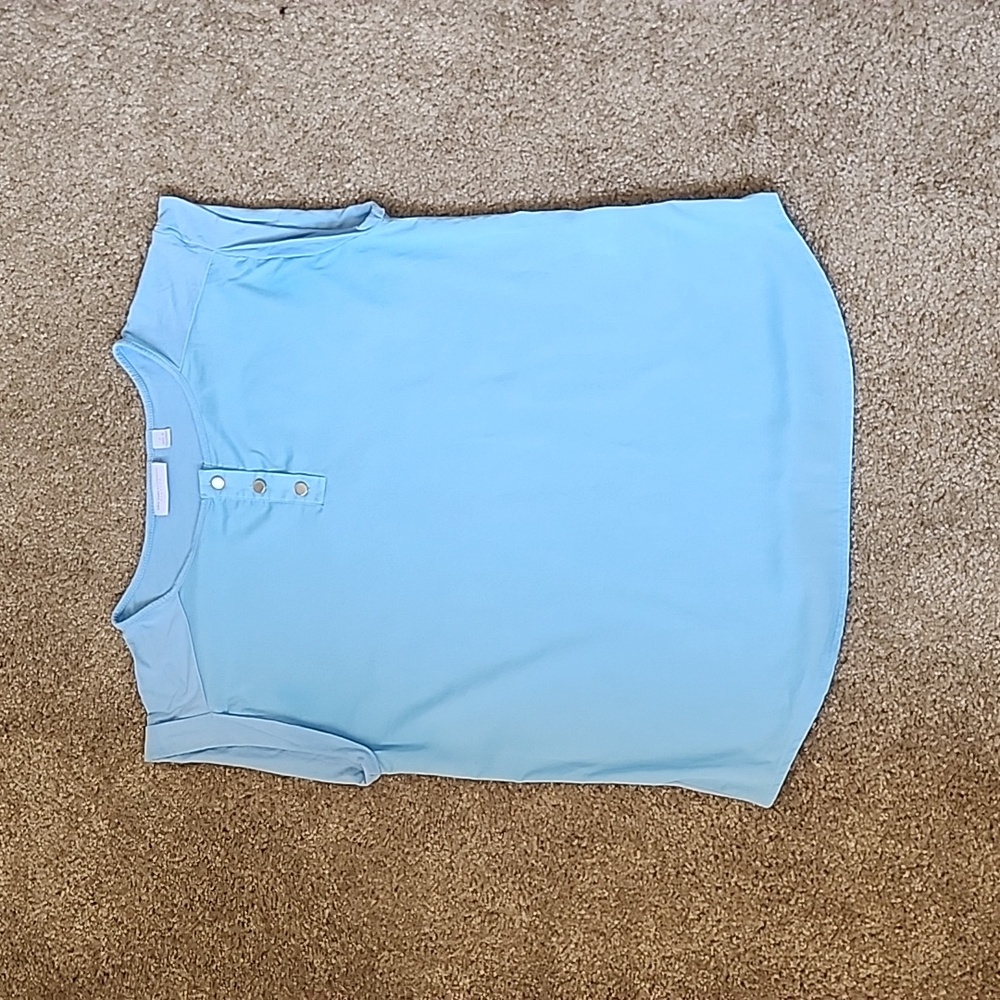 NEW YORK & CO Blouse Front Shell 100% Polyester Back Shell 95% Rayon 5% Spandex